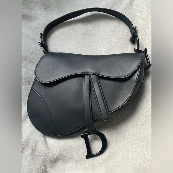 Saddle bag 2025 black ultramatte calfskin